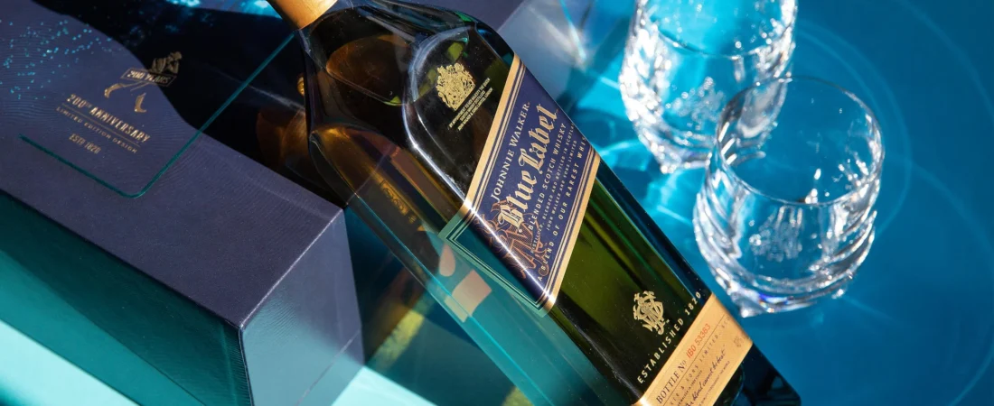 Johnnie Walker: 7 razones por las que este whisky escocés es una leyenda mundial 🥃