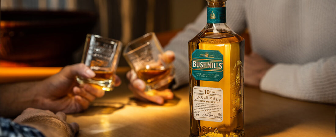 Regalar Bushmills 10 Años: Un Whisky Irlandés que Deja Huella (Y Que Querrás Regalar)